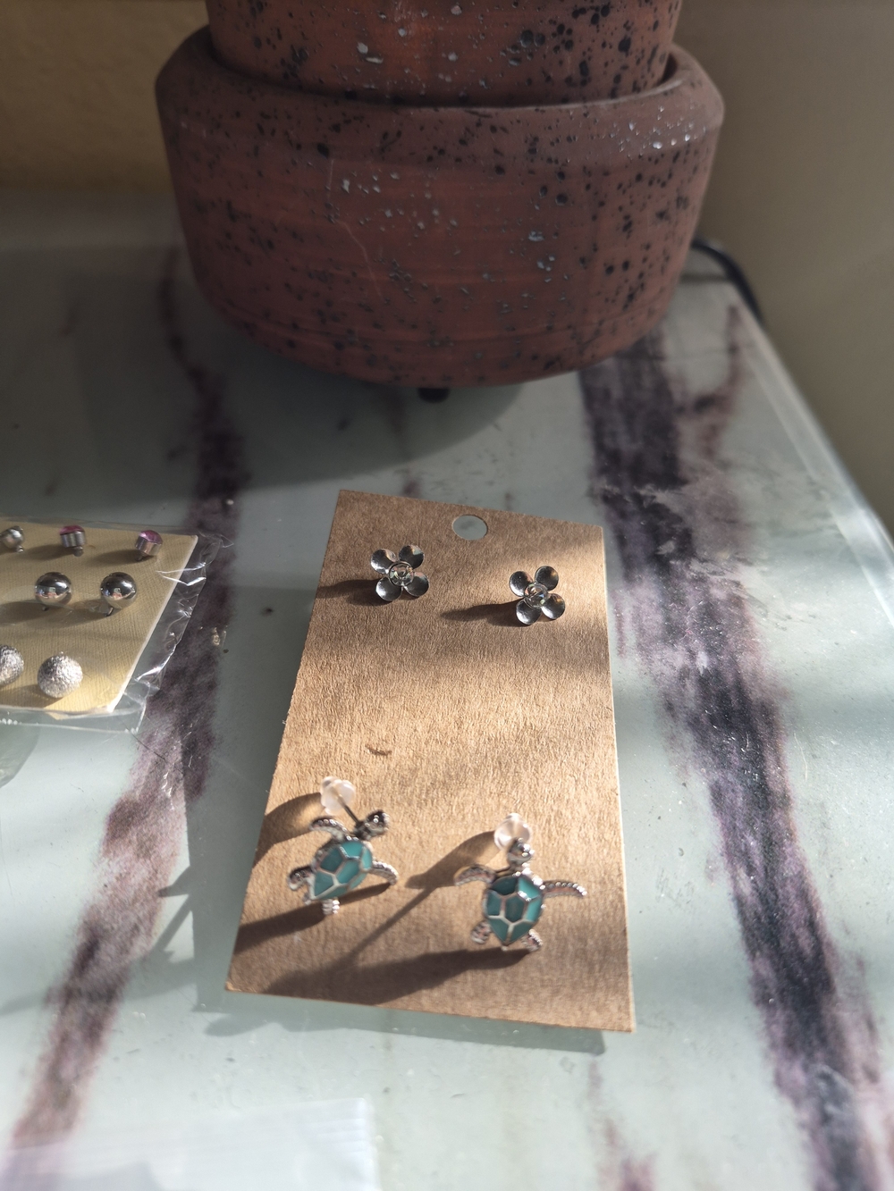 Earrings-Bundle Of 18 Earrings - Picture 3 of 7